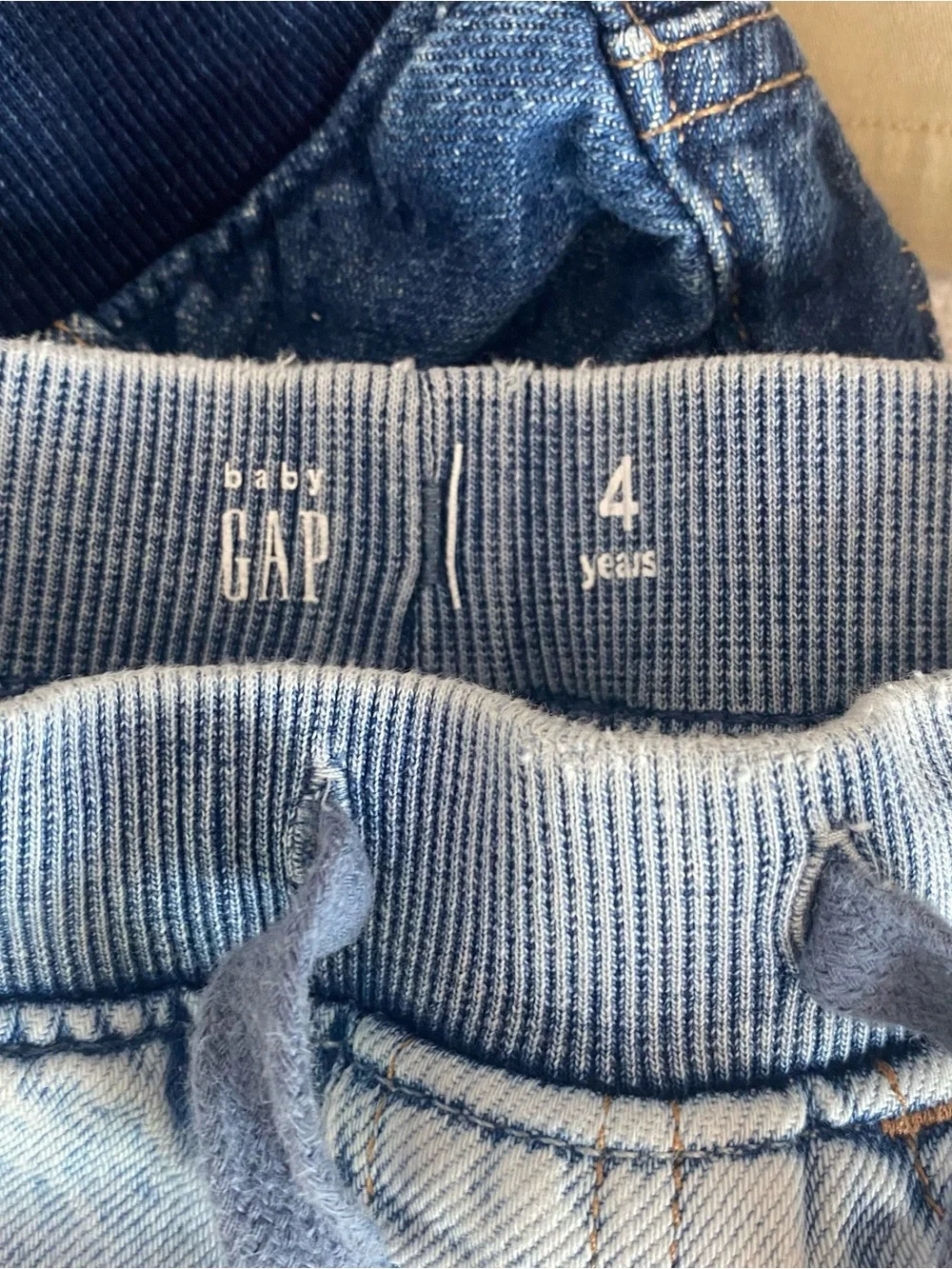 Gap kids size 4 shorts bundle